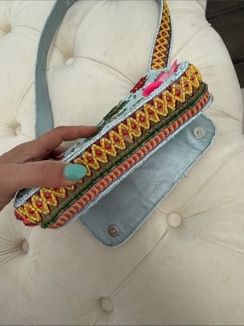 Beaded Floral Pink Accent Shoulder Bag - Picture 9 of 14